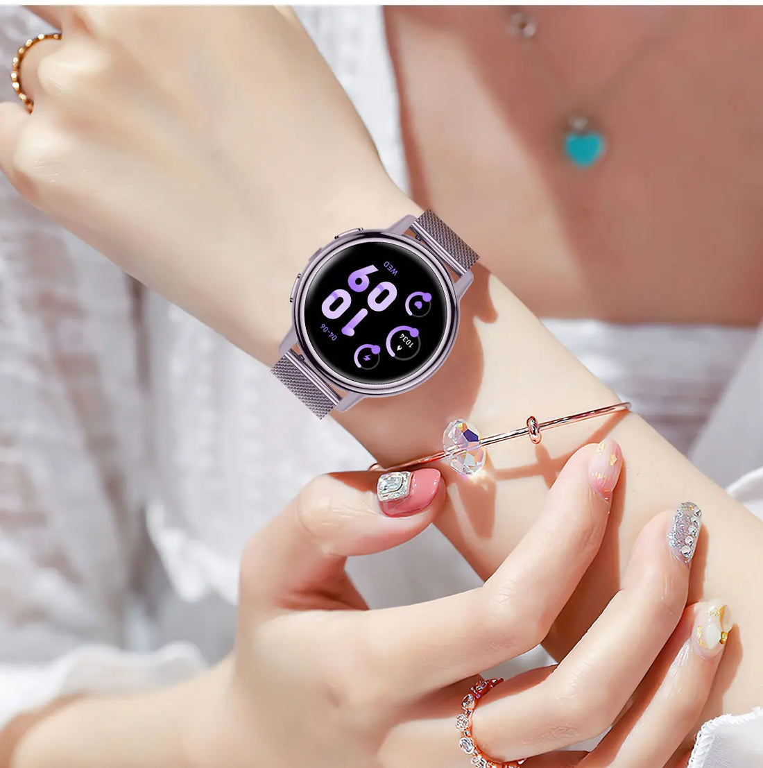 Ladies Smart Fitness Watch with Bluetooth Call